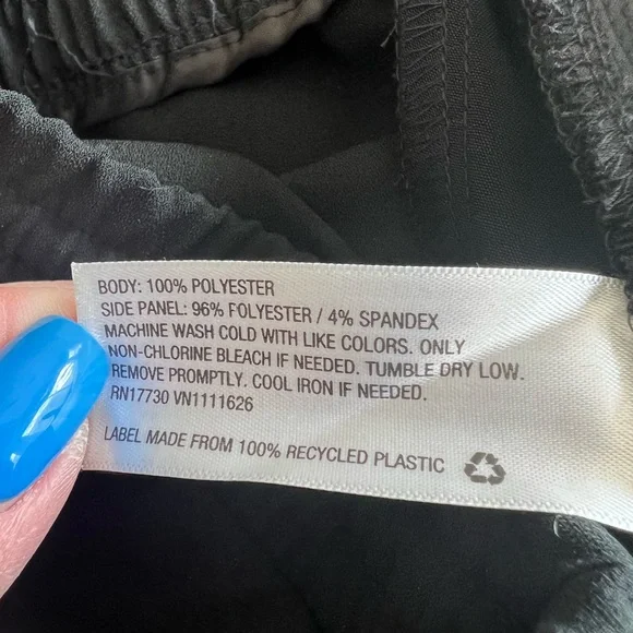 A New Day NWT Jogger Pants L Black High Rise relaxed hip & thigh satin trimmed - Picture 5 of 12